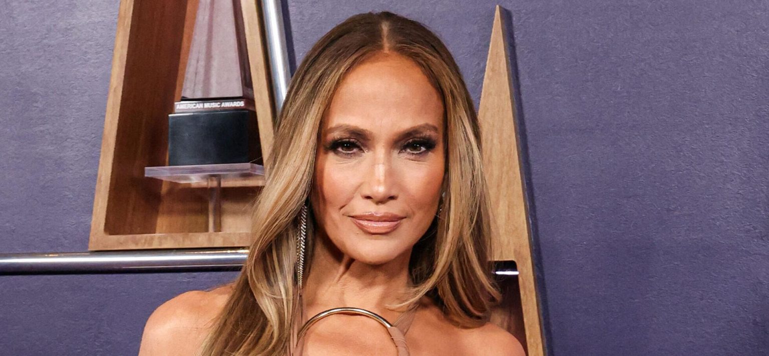 Jennifer Lopez Denied By Chanel, Then Will get Her Revenge