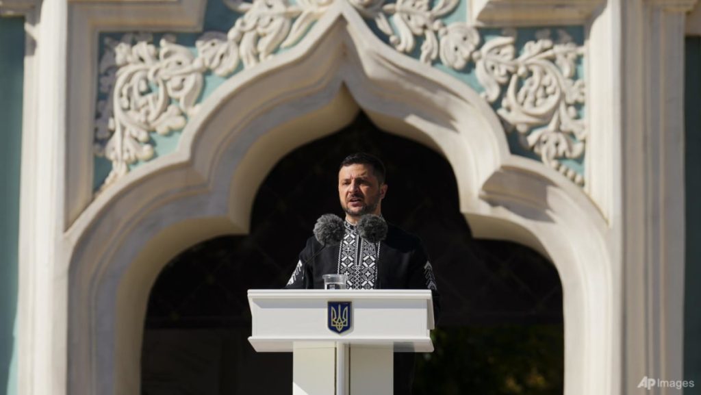 US envoy visits Ukraine on independence day as peace efforts stall US envoy visits Ukraine on independence day as peace efforts stall