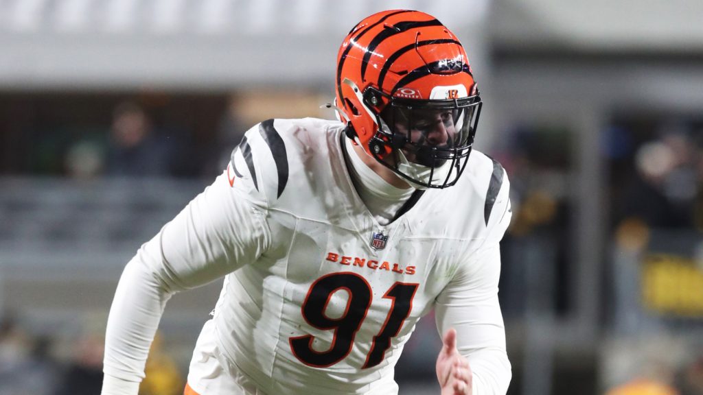 Bengals’ Trey Hendrickson will get big payday to finish his holdout