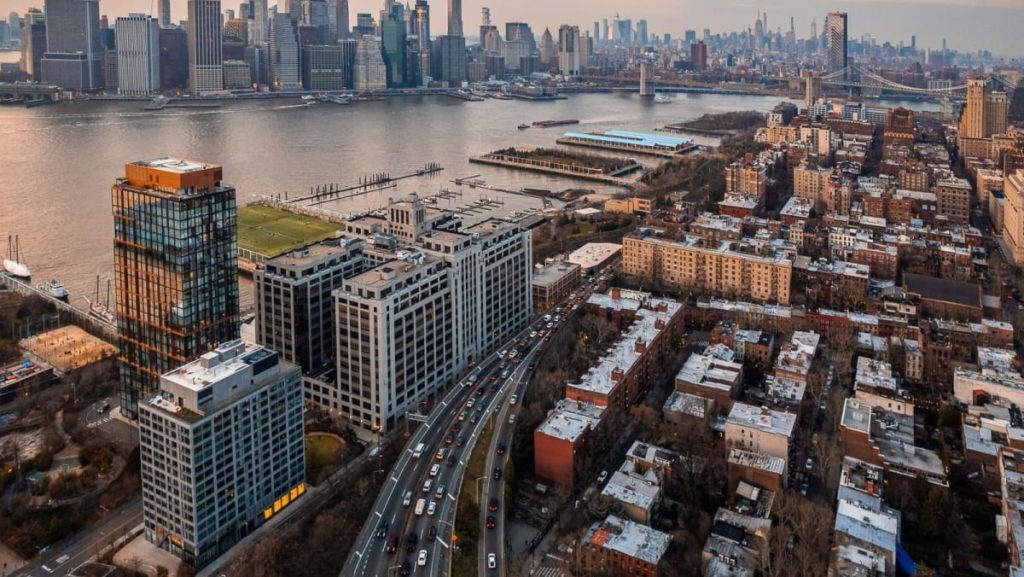 Brooklyn lounge capturing leaves 3 lifeless, 8 harm; police search a number of suspects Brooklyn lounge capturing leaves 3 lifeless, 8 harm; police search a number of suspects