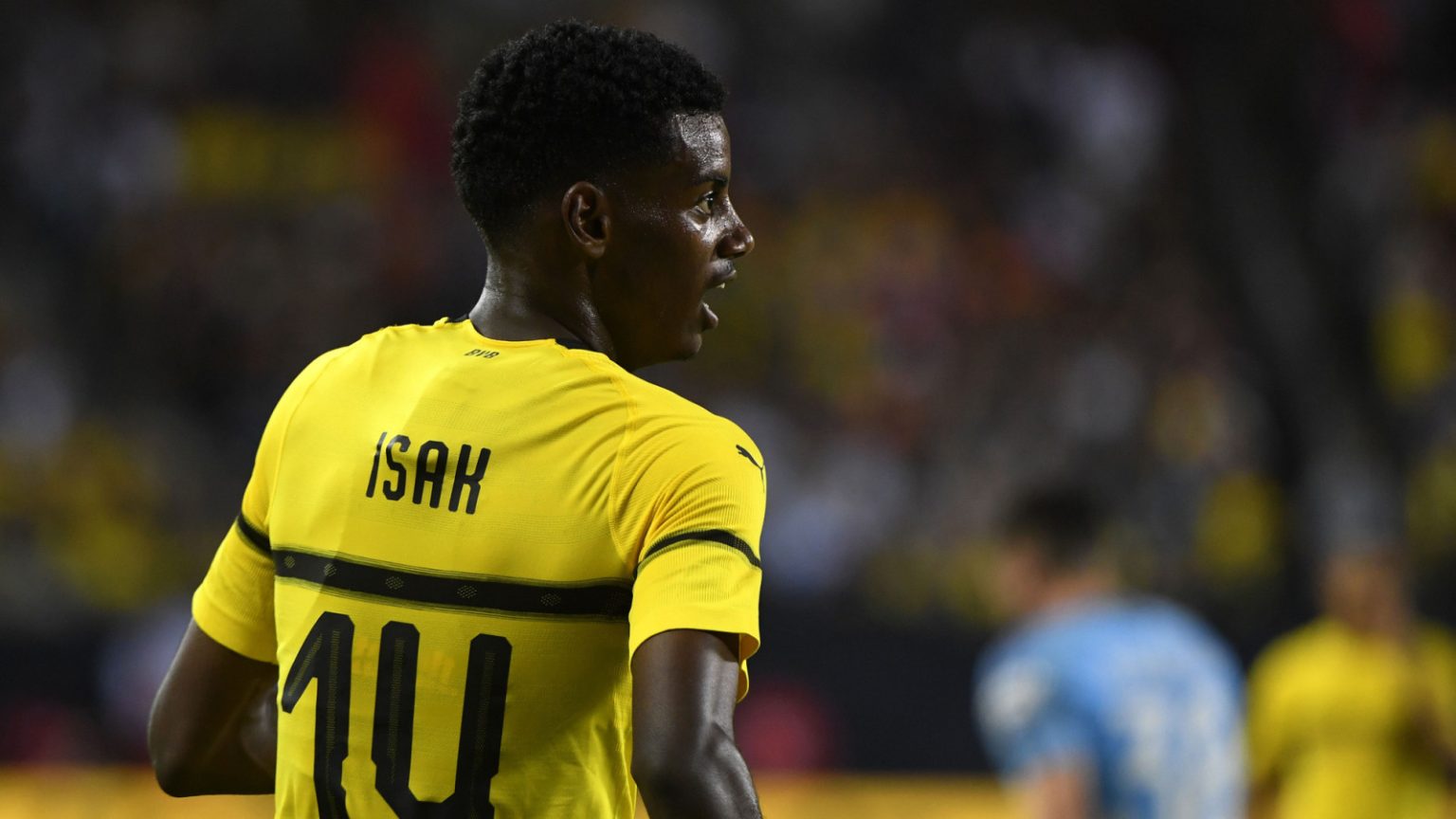 Deadline looms as Liverpool put together record-breaking transfer for Isak