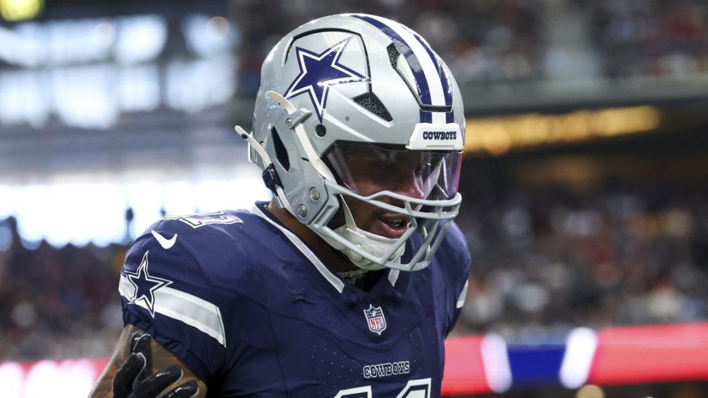 Jones takes one other jab at Parsons over contract stalemate