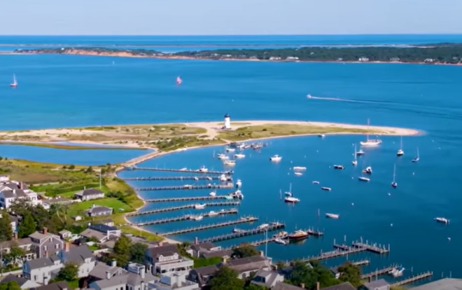 PARTY OF THE PEOPLE: Obama and Different Democrat Elitists Holding Fundraiser for Redistricting Efforts on Posh Martha’s Winery | The Gateway Pundit PARTY OF THE PEOPLE: Obama and Different Democrat Elitists Holding Fundraiser for Redistricting Efforts on Posh Martha’s Winery | The Gateway Pundit