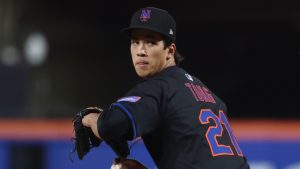 Mets journey Jonah Tong’s spectacular debut in historic efficiency