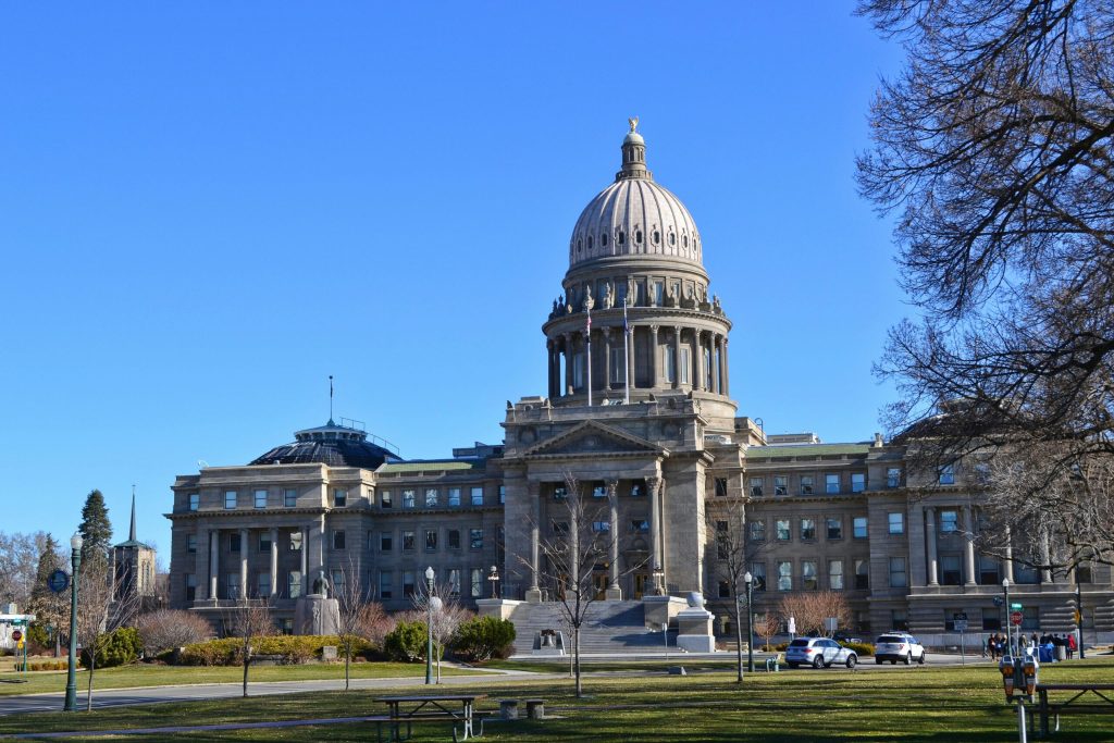 Former Republican Governor Proclaims 2024 Presidential Marketing campaign