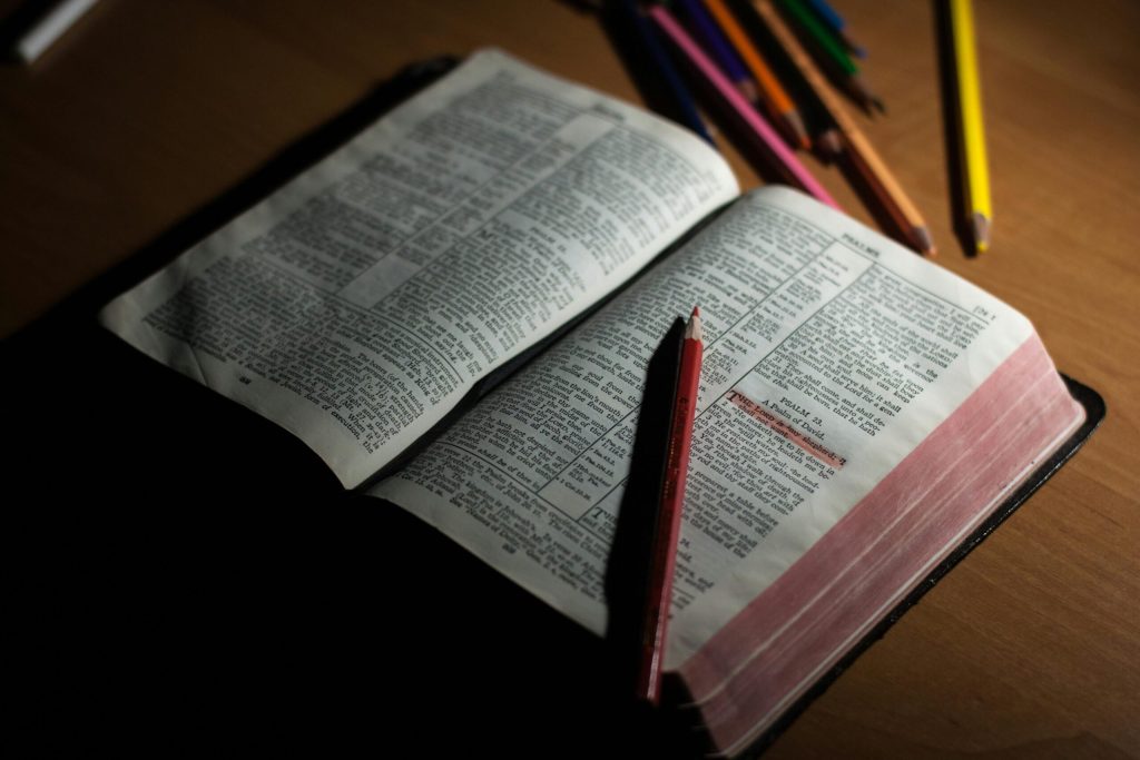 Oklahoma Purchases Extra Than 500 Bibles for Lecture rooms