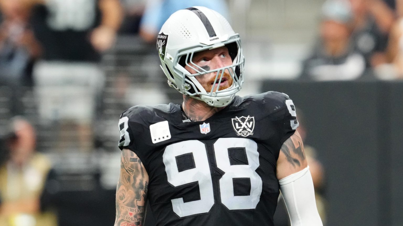 NFL may punish Raiders stars Geno Smith, Maxx Crosby for gestures NFL may punish Raiders stars Geno Smith, Maxx Crosby for gestures