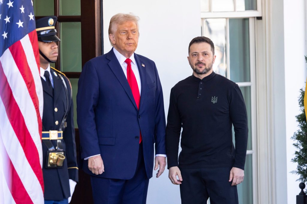 Trump Fires Federal Reserve Governor Lisa Cook dinner