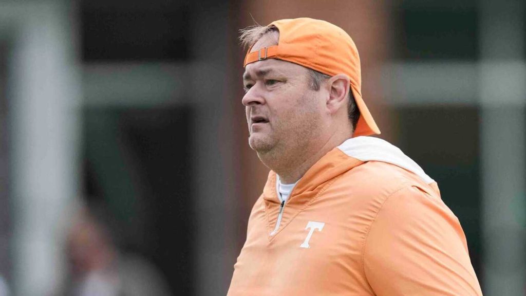 Tennessee’s Heupel is beneath stress to stay as much as extension Tennessee’s Heupel is beneath stress to stay as much as extension