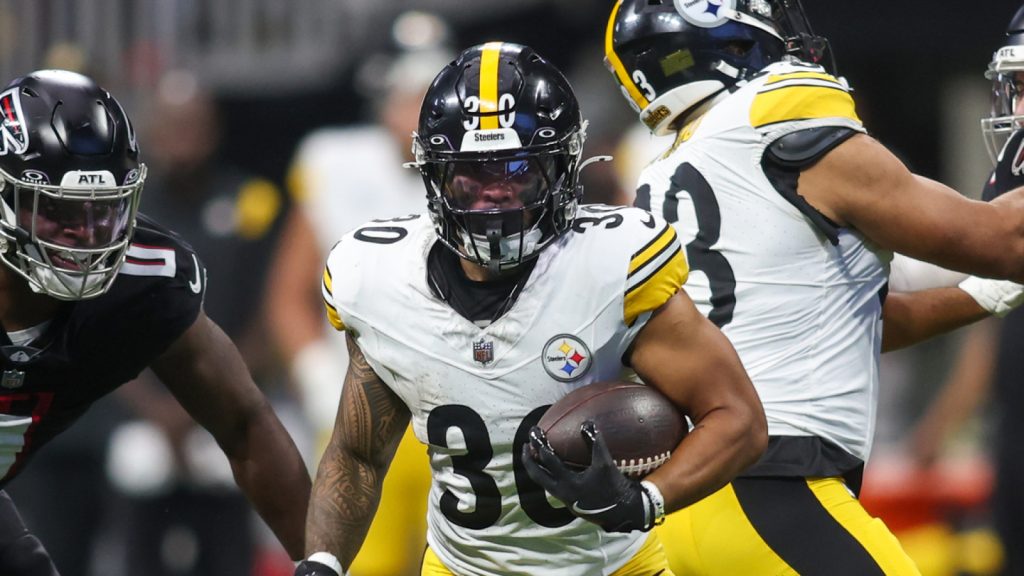 Warren’s extension marks clear course for Steelers’ backfield Warren’s extension marks clear course for Steelers’ backfield