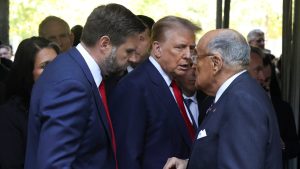 Trump says Giuliani to obtain high US civilian honor